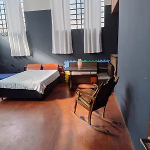 Casa Romântica Metrô 250m Quarto em Acomodações Particulares São Paulo