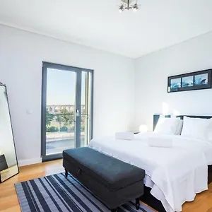 Guestready - Spacious Campolide Family Apt Fits 6 Lisboa
